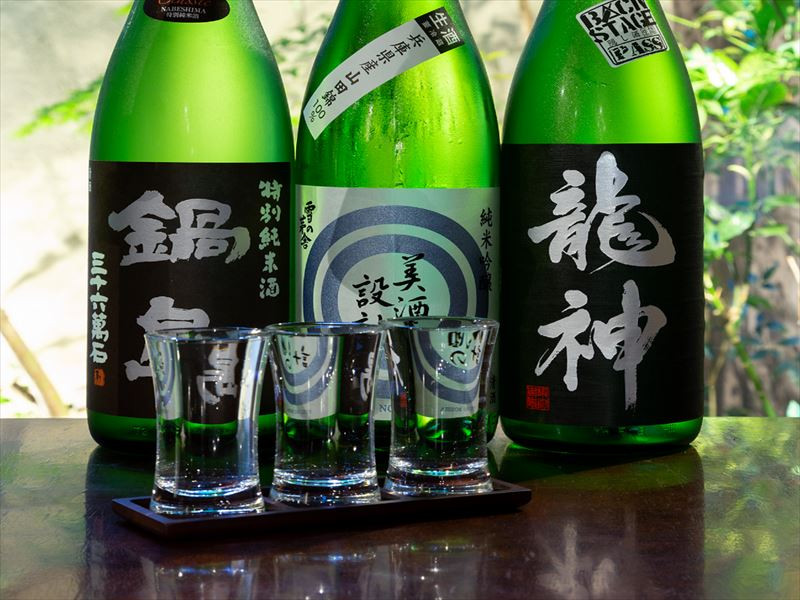 お見比べできる三種の日本酒